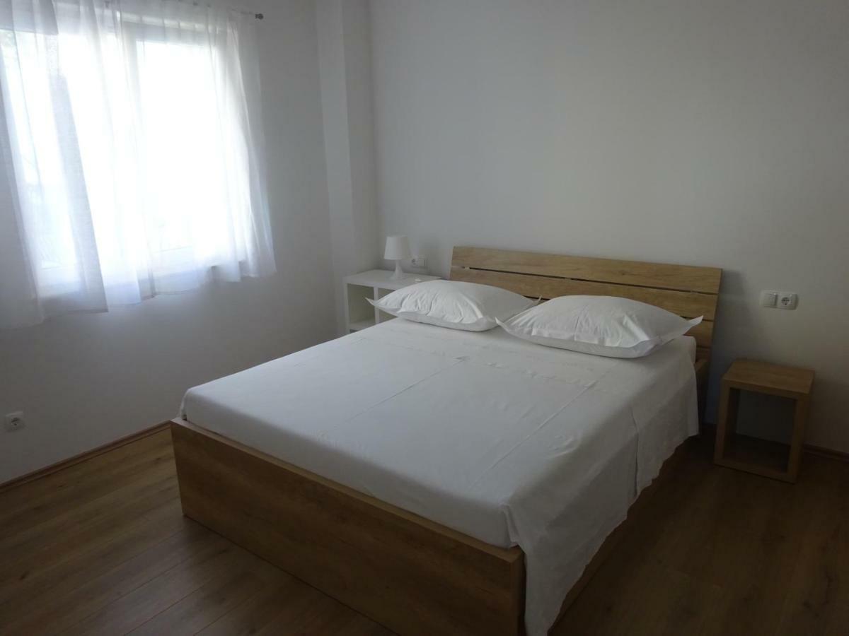 Apartment Duce Omiš Exterior foto