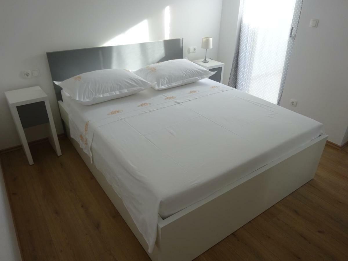 Apartment Duce Omiš Exterior foto