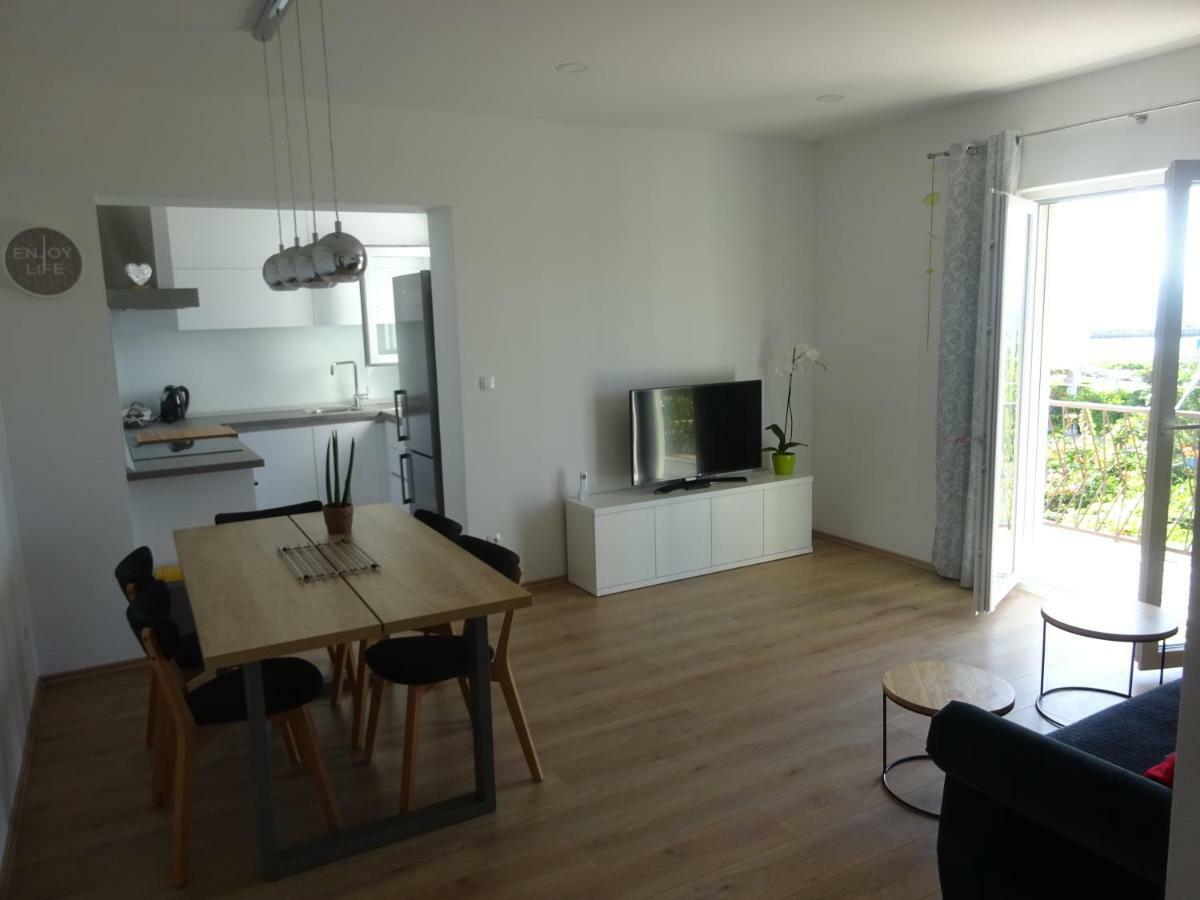 Apartment Duce Omiš Exterior foto