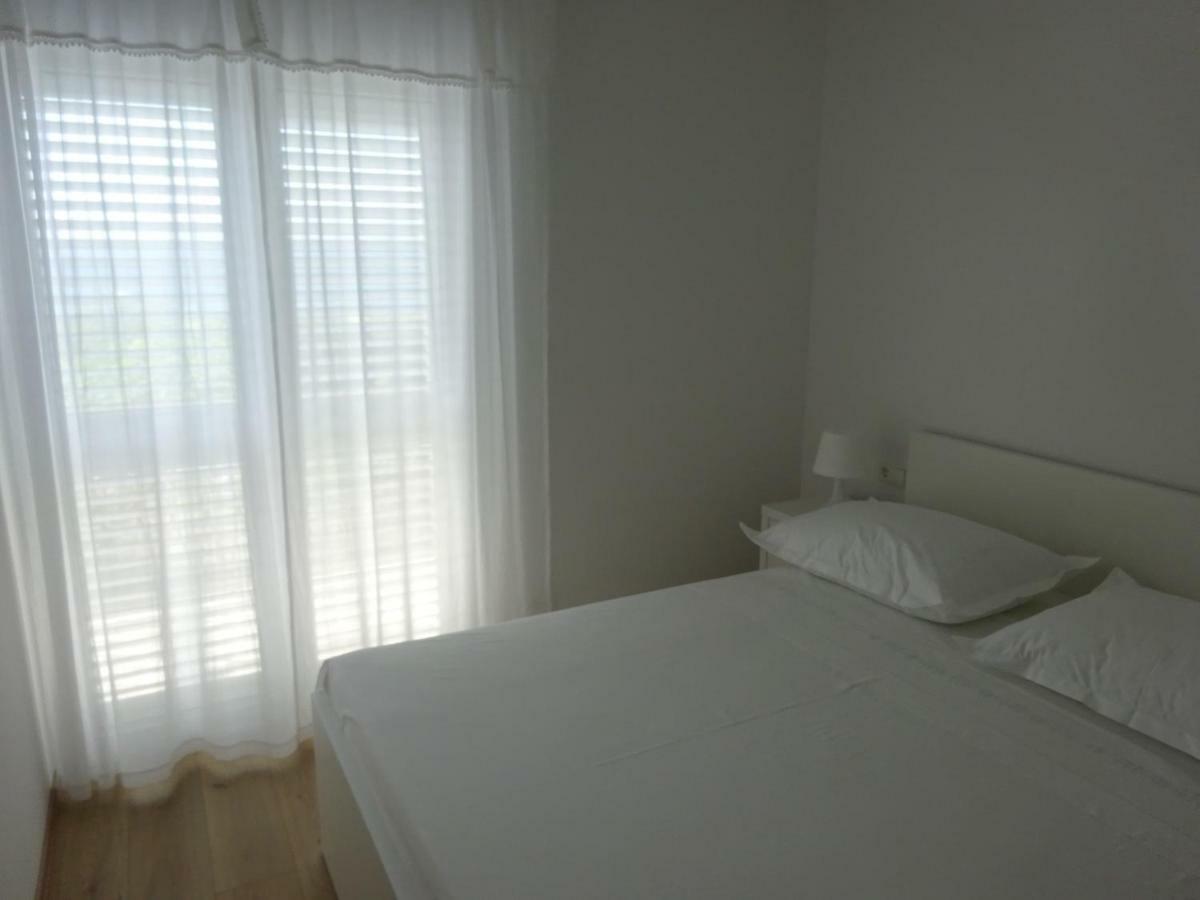 Apartment Duce Omiš Exterior foto