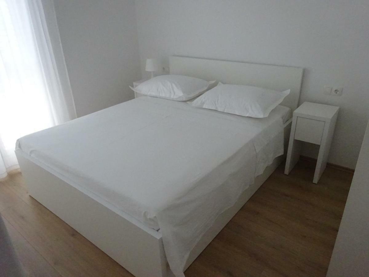 Apartment Duce Omiš Exterior foto