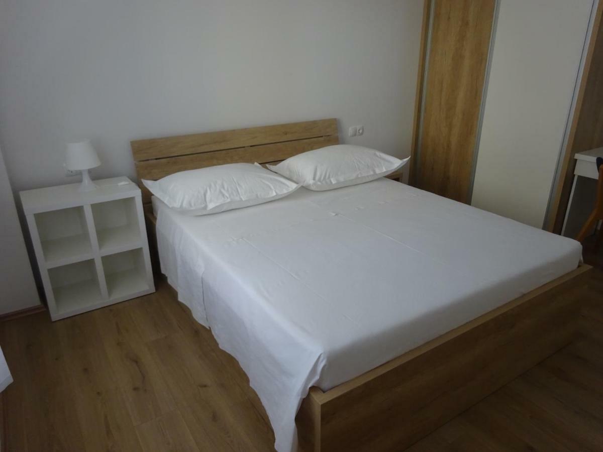 Apartment Duce Omiš Exterior foto